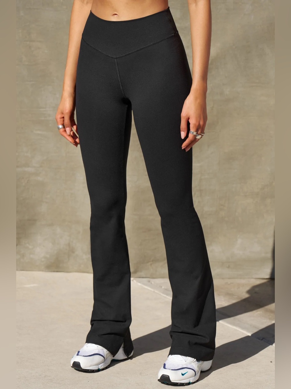 ♡ Joah Brown Second Skin Bootcut Legging Sueded Onyx